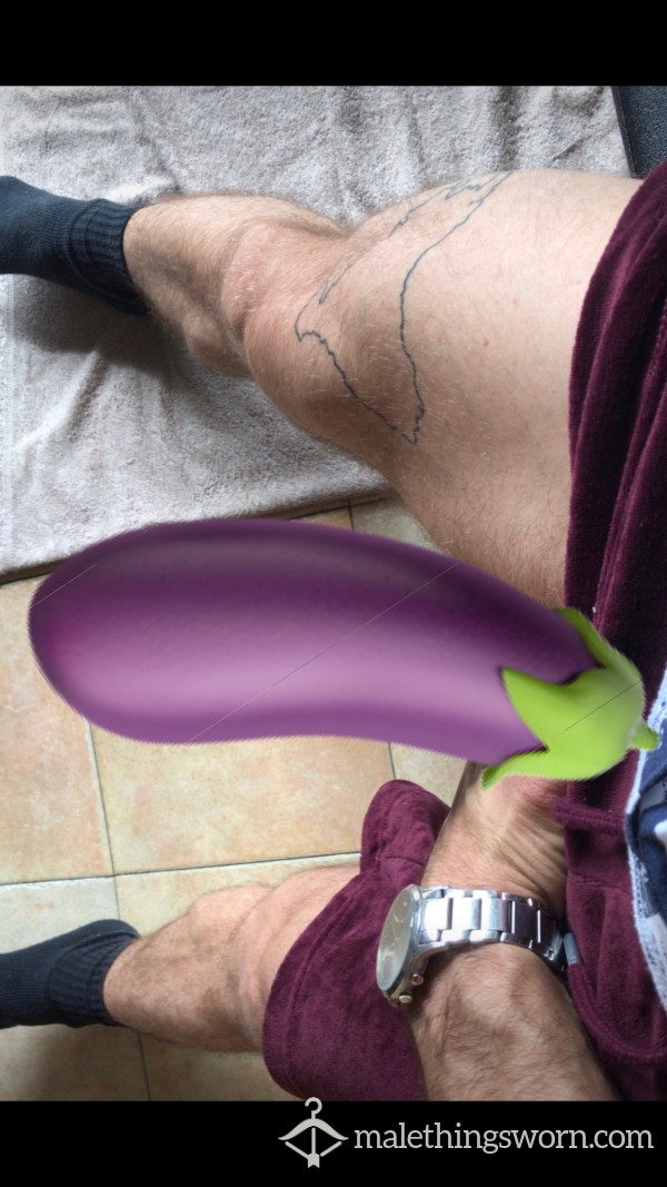 Video Of Me Playing With This Huge Cock