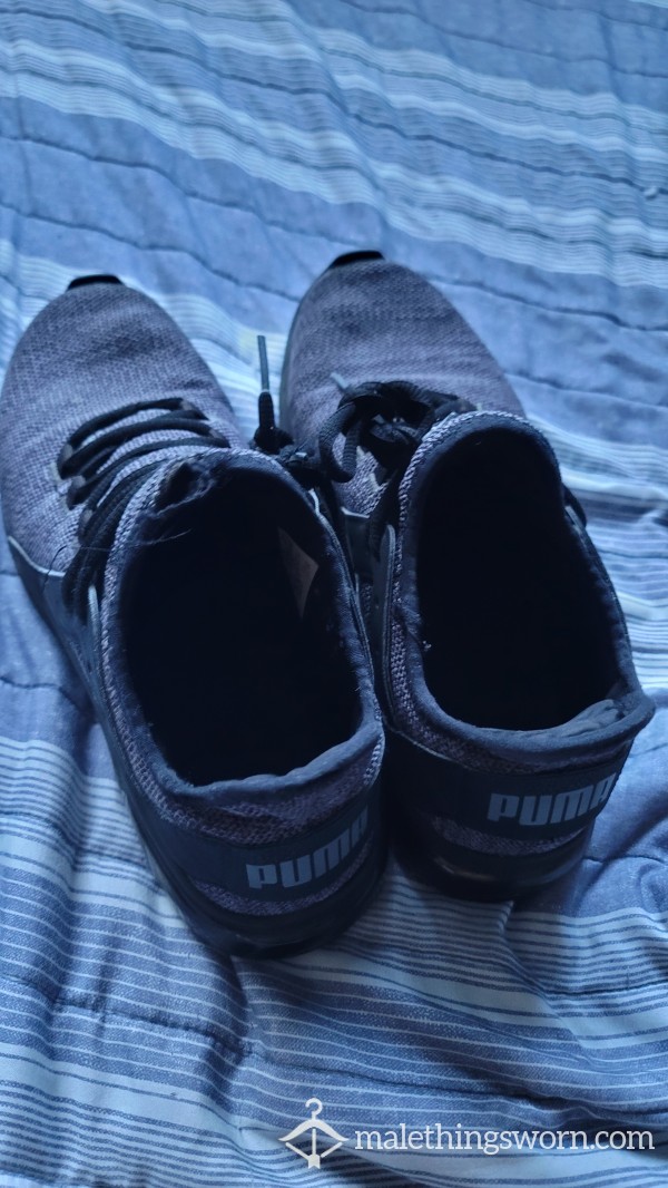 5-6 Months Pair Of SMELLY Shoes