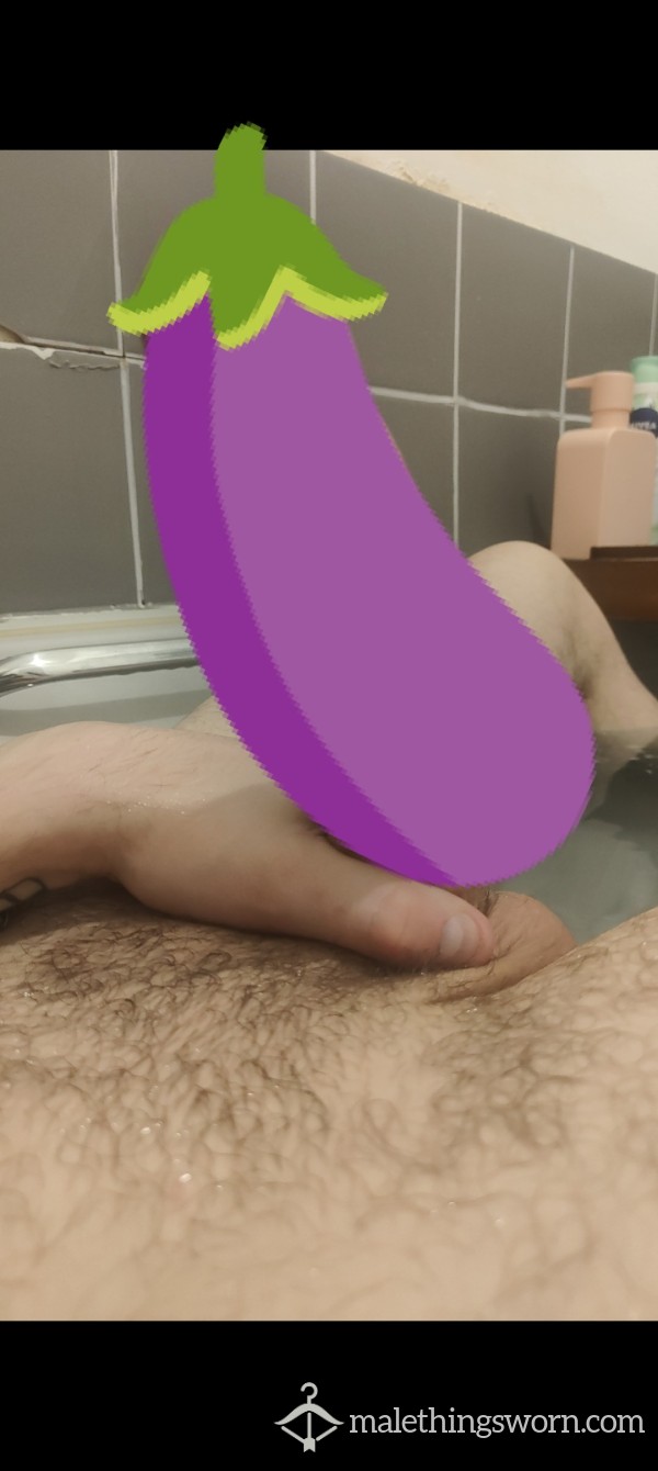 Bath Time Hard Dick 😈