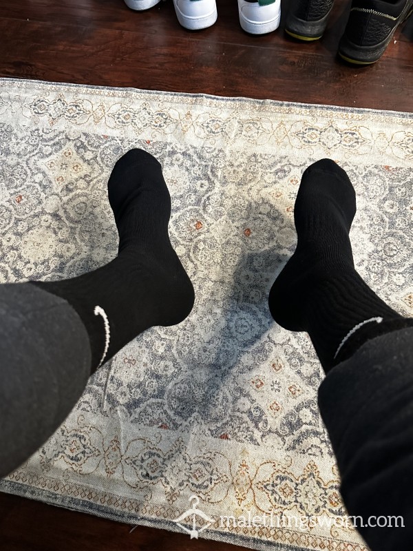Black Nike Crew Socks