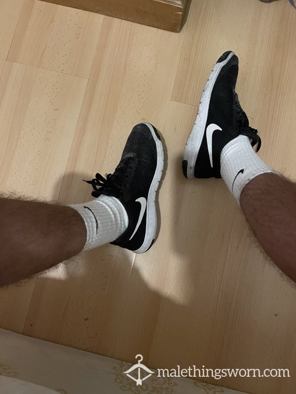 Black Nike Running Sneakers