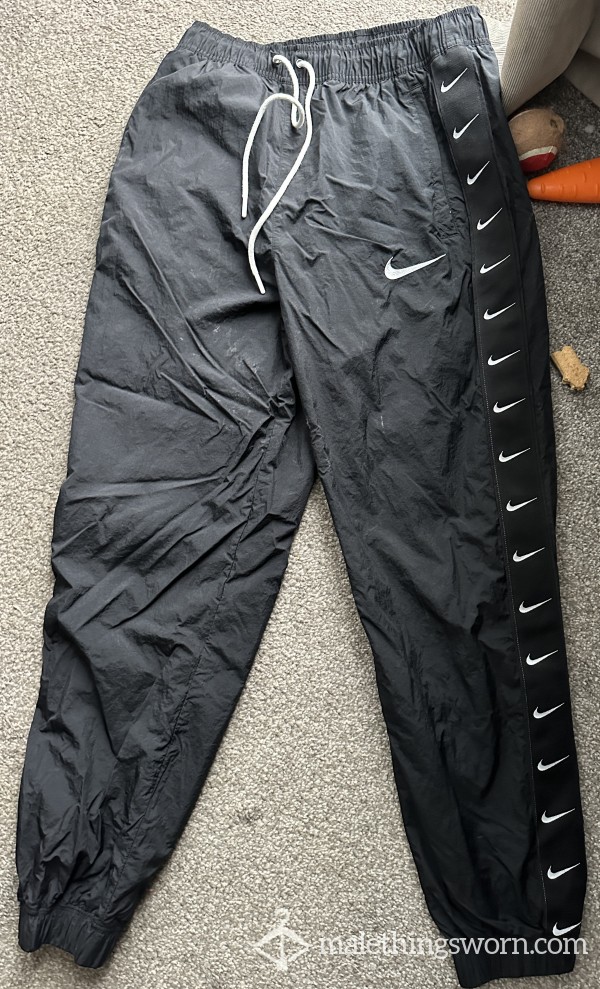 Black Nike Trackies - Size M (Polyester)