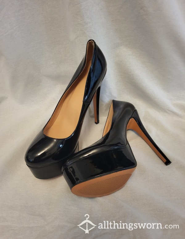 Black Patent Platform High Heels (Size 9)