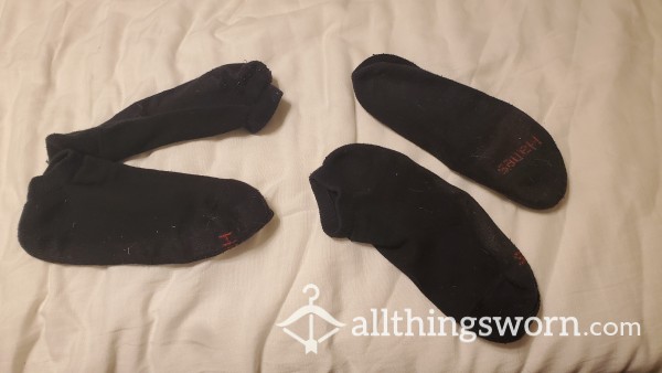1 Pair Black Socks