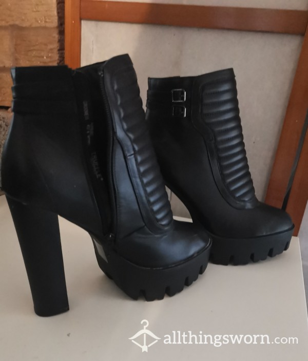 Black Trampling Boots