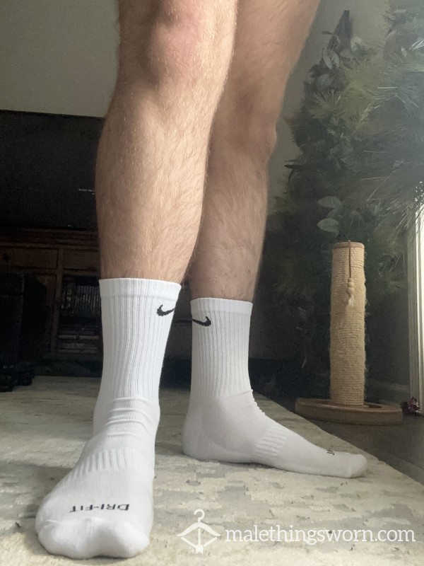 Black/White Nike Crew Socks
