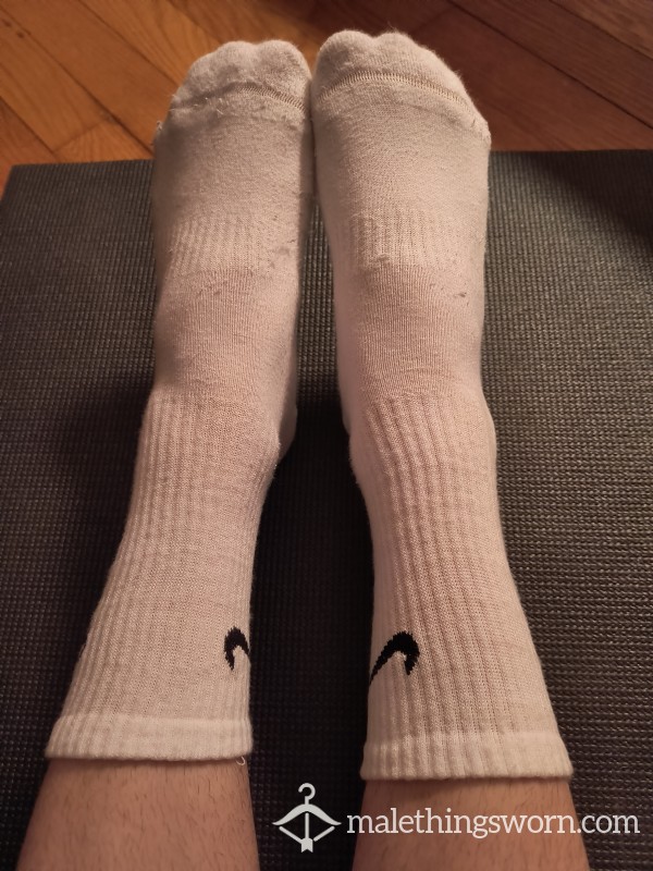 Brand New Customizable White Crew Length Nike Socks, Size Medium