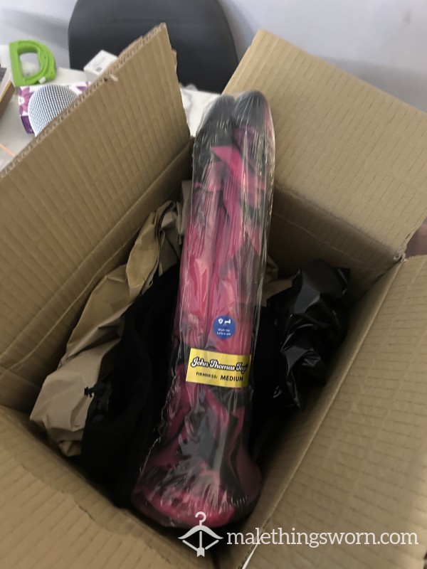 Brand New Unopened 2s Company John Thomas Toy Pink And Black 20inch Dildo