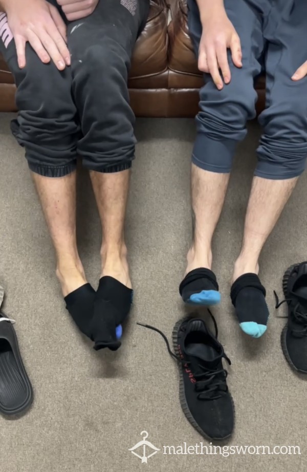 Brothers HOT Feet