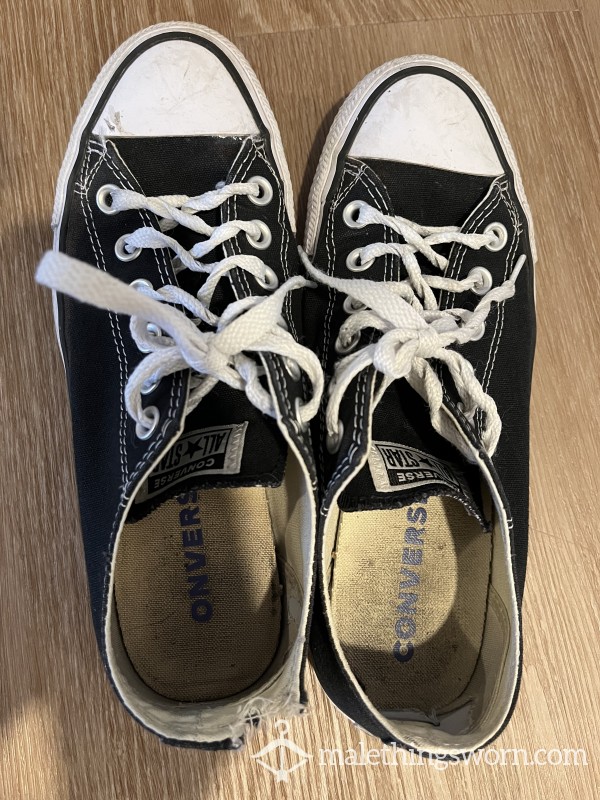 Converse Shoes Size 8