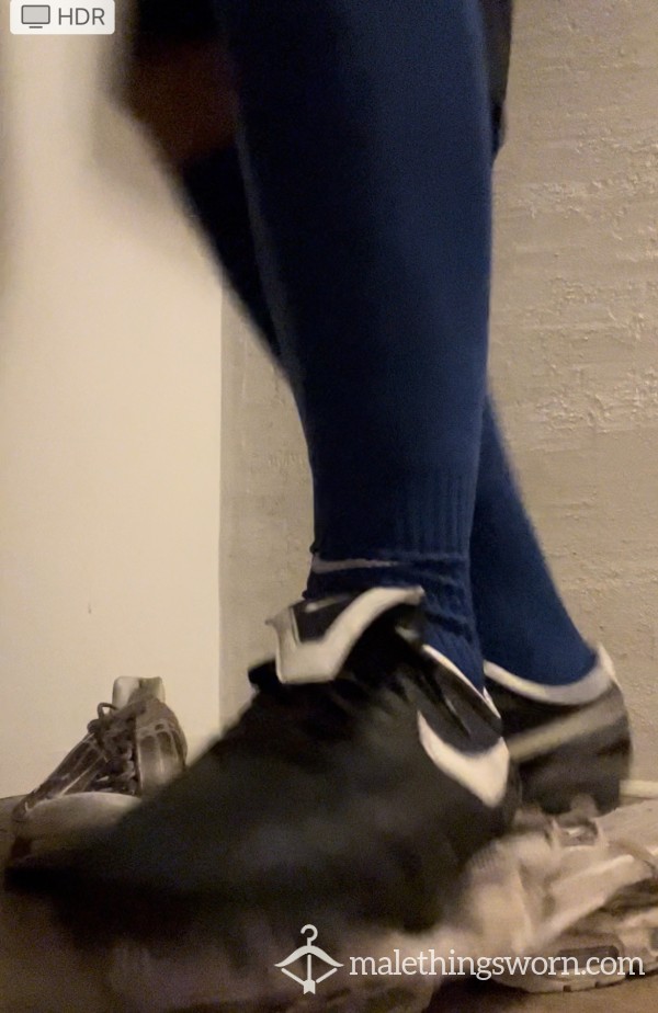 Crushing TN’s In Soccershoes And Jocks