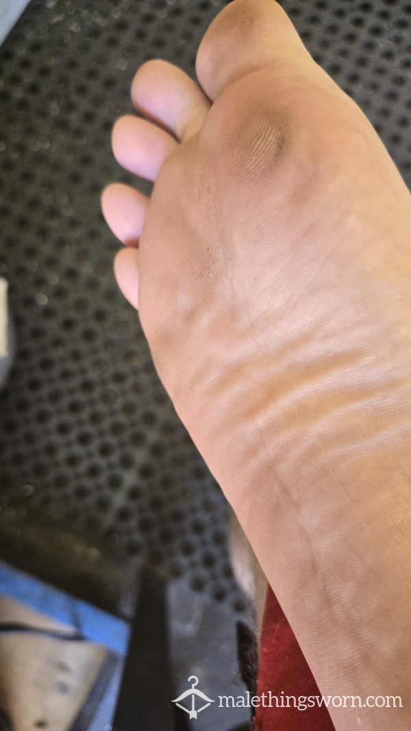 Cumming On My Foot