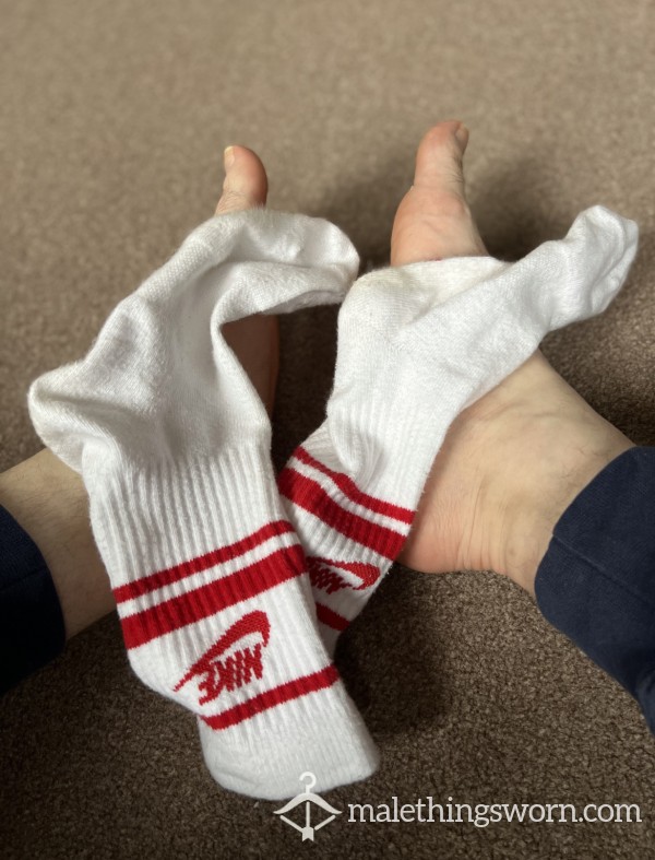 Feet And Nike Sock’s
