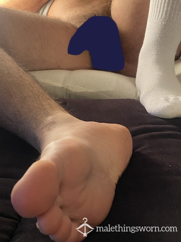 Feet, Balls And An 8inch French Cock.