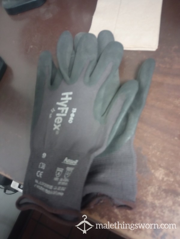 Foundry Worn Gloves