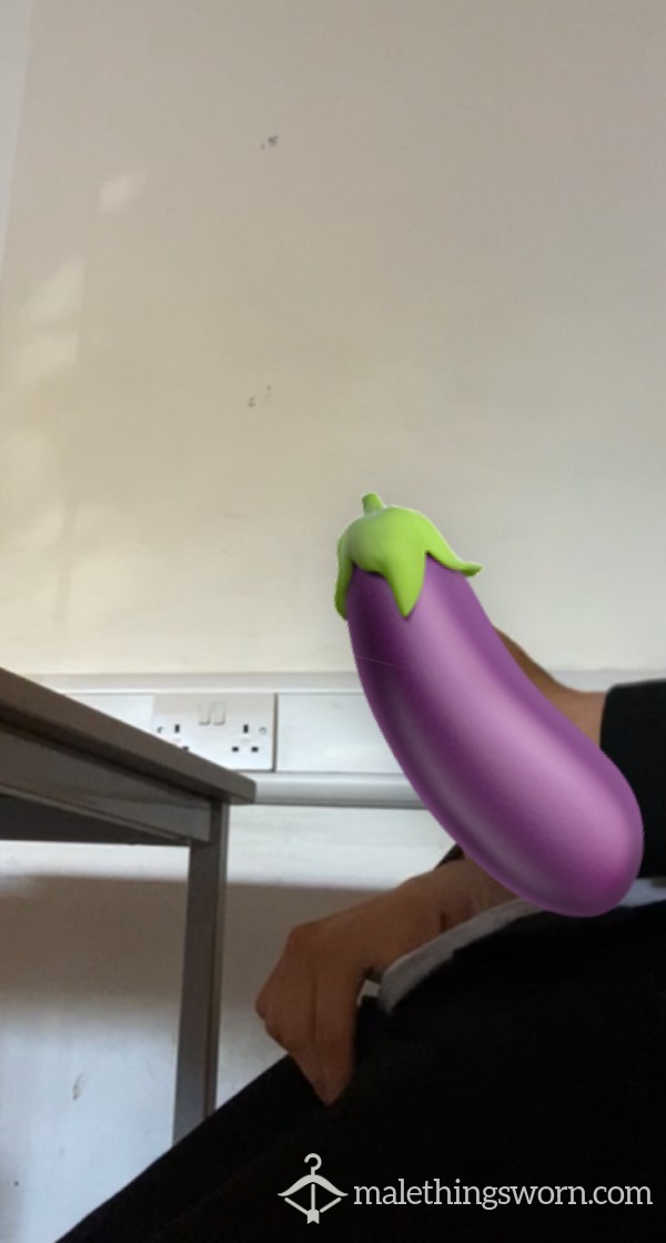 Getting Dick Out In Uni Class And Jerking One Out