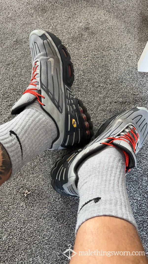 Grey Nike Socks