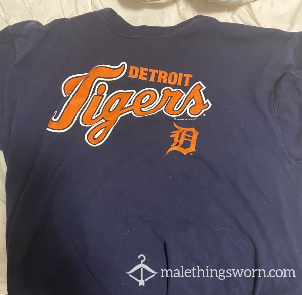 “Grundge It Your Way “.  Detroit Tigers XL Baseball Shirt