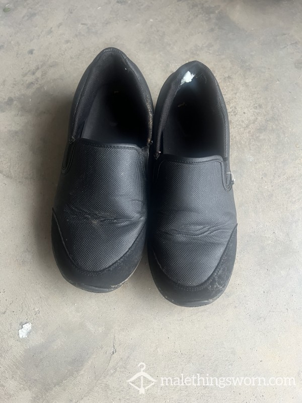 Heavily Worn Used Smelly Up Black Non Slip Resistant Server Waiter Shoes Beat Up EU 42