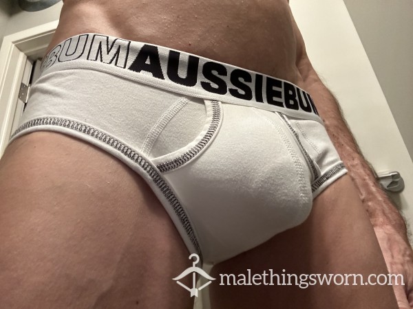Hot Aussie Bum