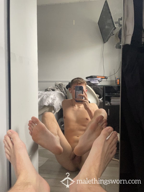 HOT FEET PICS WITH FACE