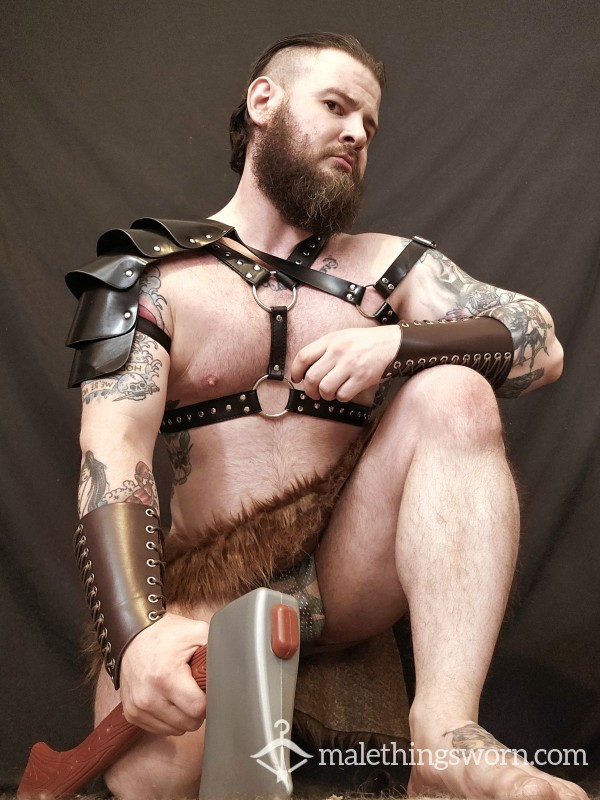 Lewd/nude Viking Cosplay