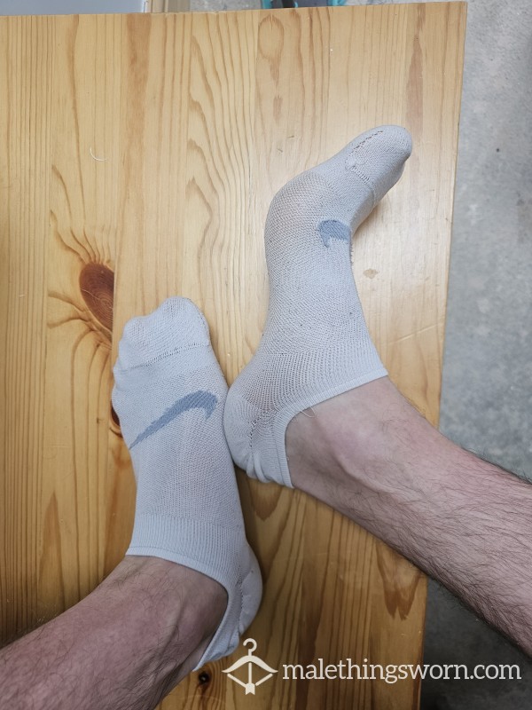 Low Cut White Nike Socks