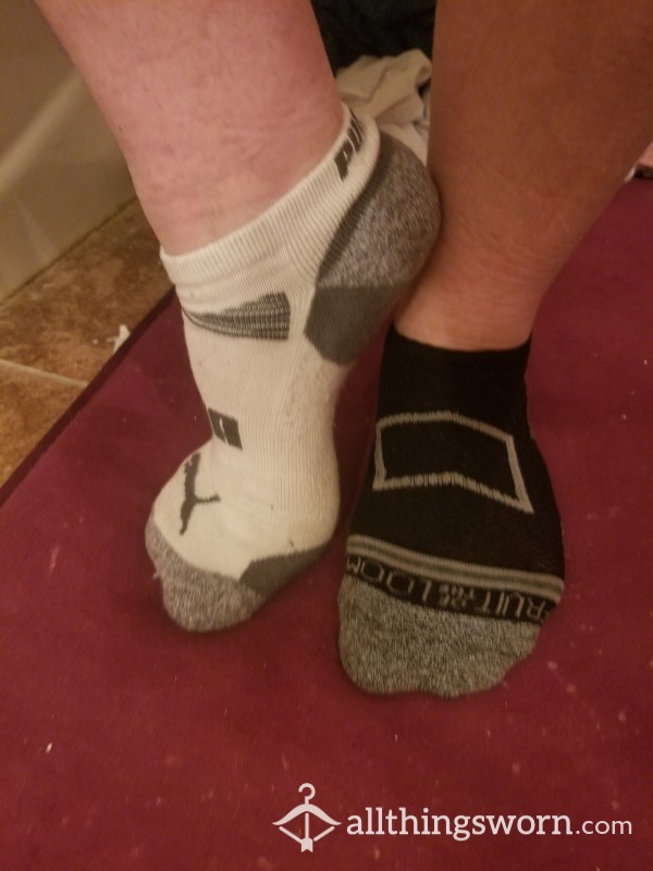 Mismatched Mens Socks 🖤