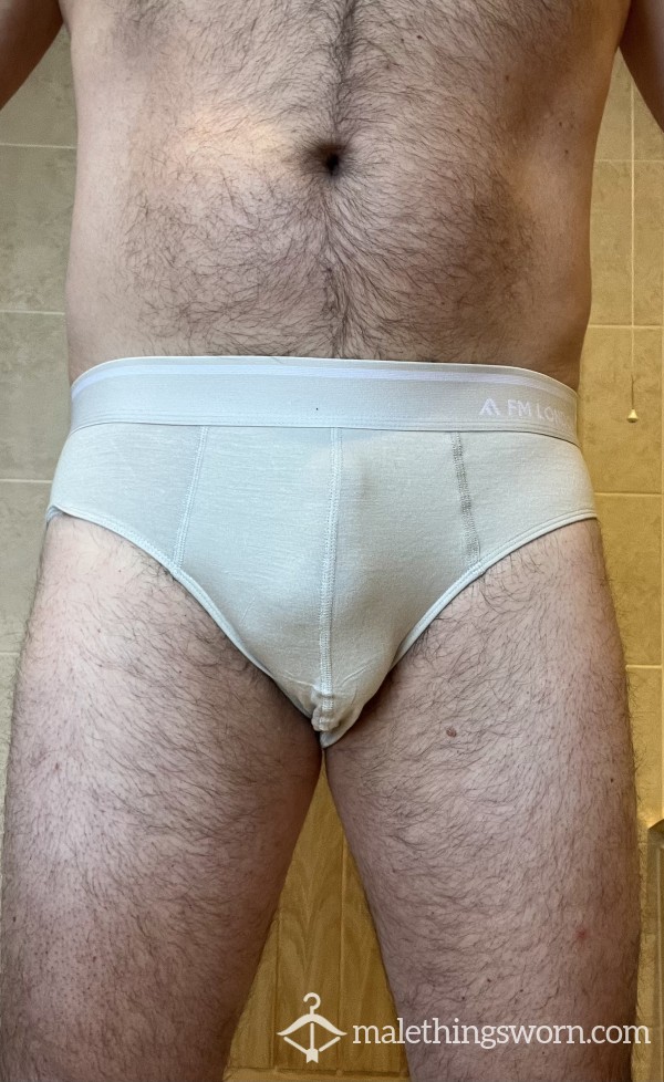 NEW IN: Men’s Briefs-size Large