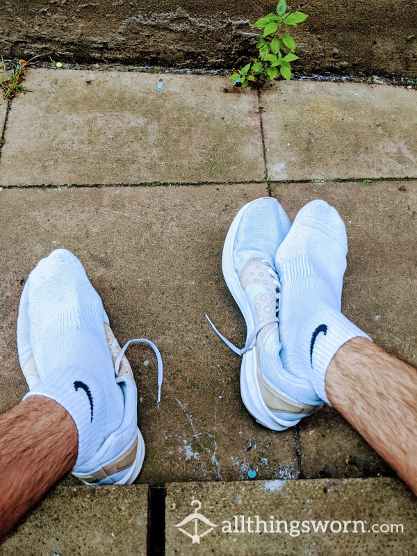 Nike White Gym Quarter Socks photo