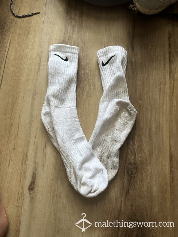 Nike White Socks - Gym Lost & Found