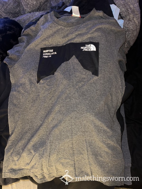 North Face Grey T-Shirt - Size M