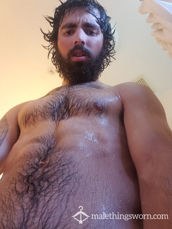 Nude, Bearded, And Fit Af With A Nice Cock