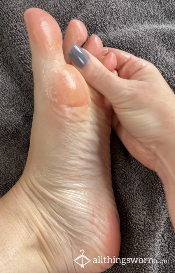 Oily Foot Massage
