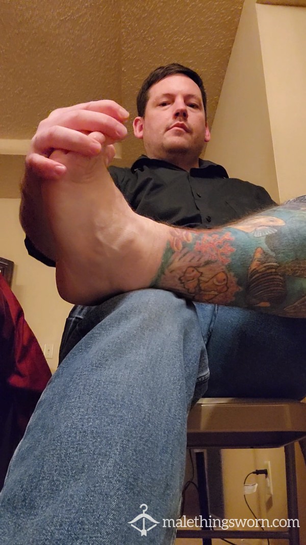 On Your Knees And Smell My Feet
