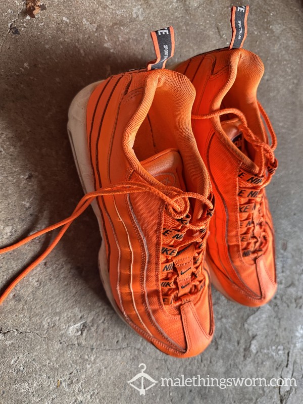 Orange Nike Airmax 95’s. Worn Loads