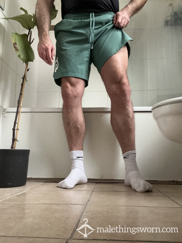 Peloton Green Gym Unlined Shorts Size XL