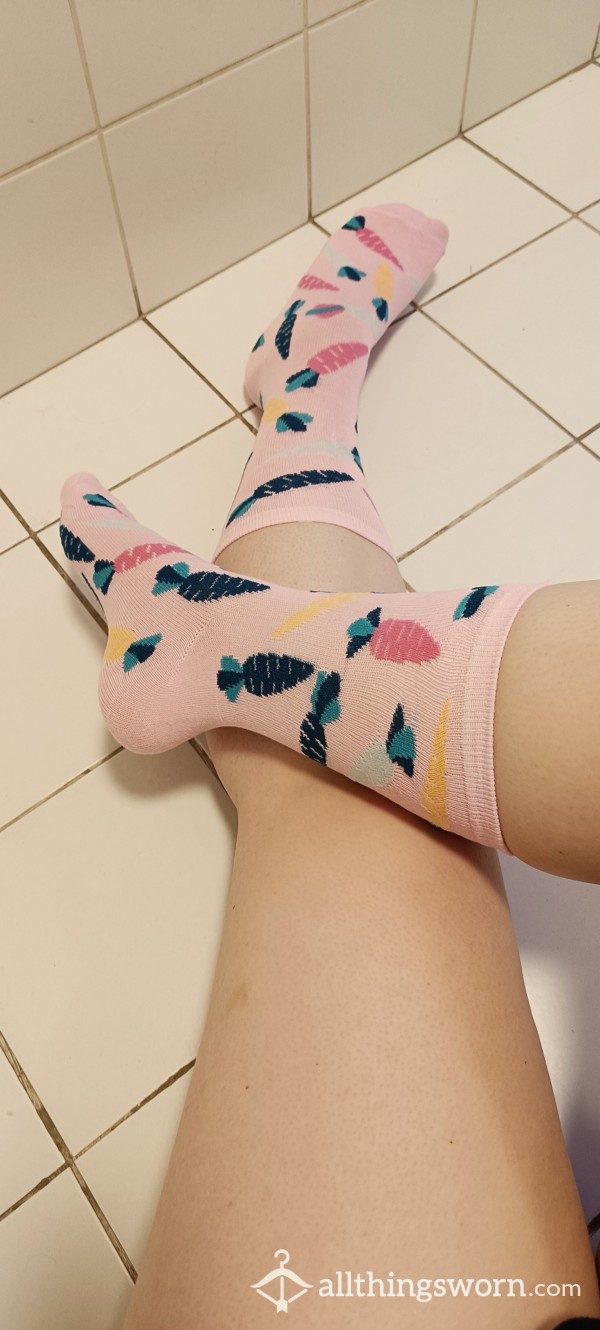 Pink Carrot Socks 🥕💖