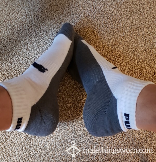 PUMA Sports Socks, white+grey ankle socks, worn once photo