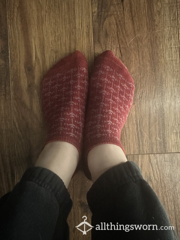 Red Patterned Ankle Socks