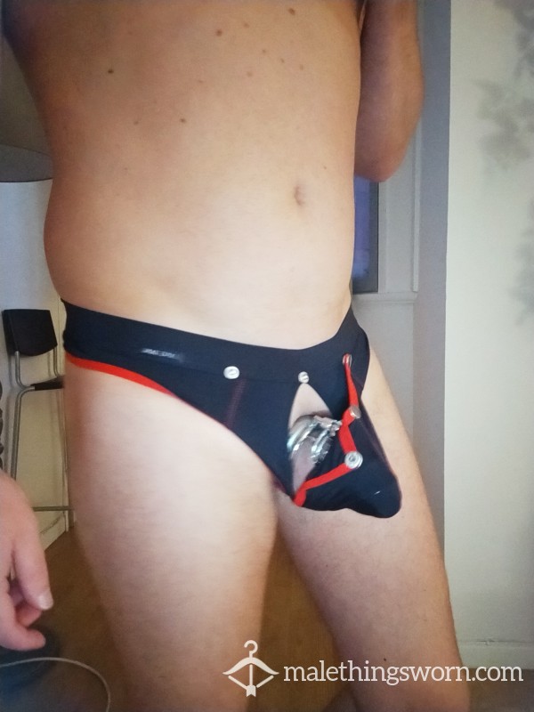 Red/black Pop Open Pouch Thong