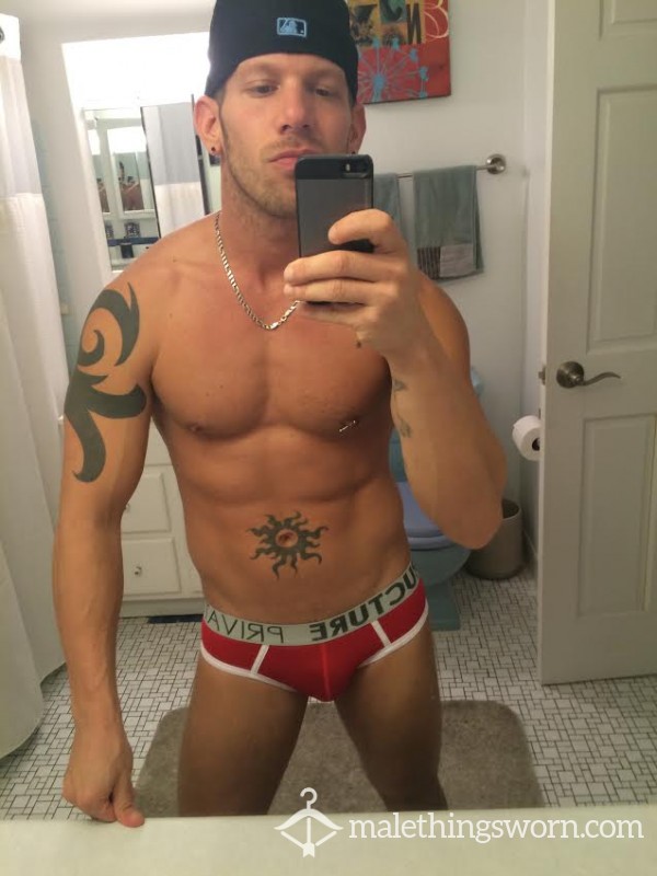 SEND YOUR VIP DONATIONS TO THIS ALPHA JOCK