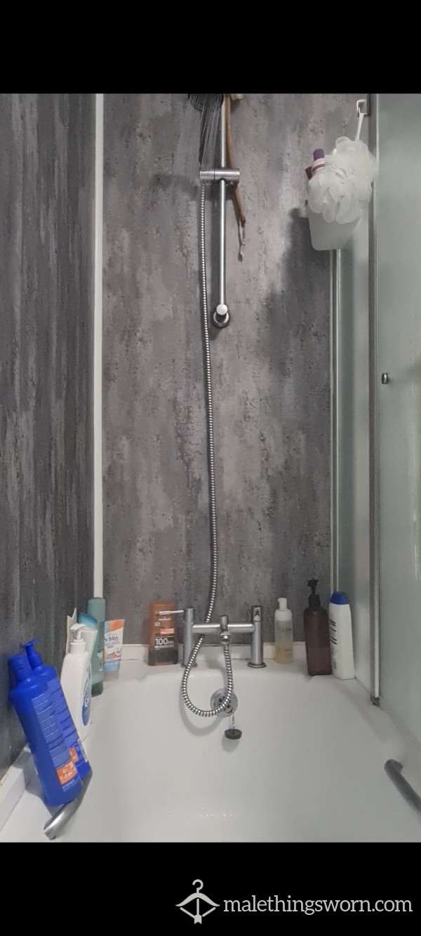 Shower Video.  Watch This Chunky Boy Clean Up Good.