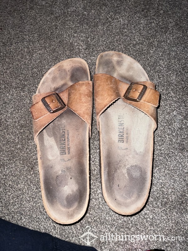 Super Dirty Toe Printed Sandals