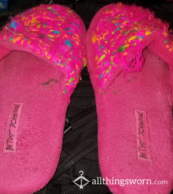 Super FLUFFY Wet Worn STINKY Matted Betsy Johnson SLIPPERS