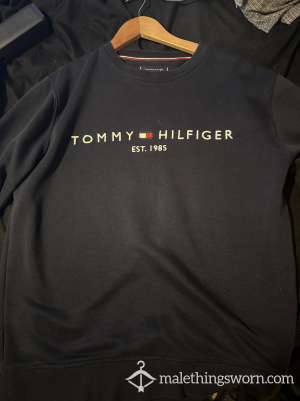 (SOLD) Tommy Hilfiger Navy Jumper/Sweatshirt - Size L