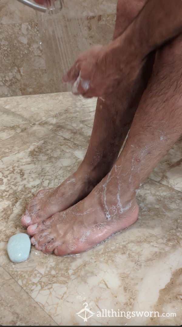 Video Of Me Washing And Rubbing My Big Feet.