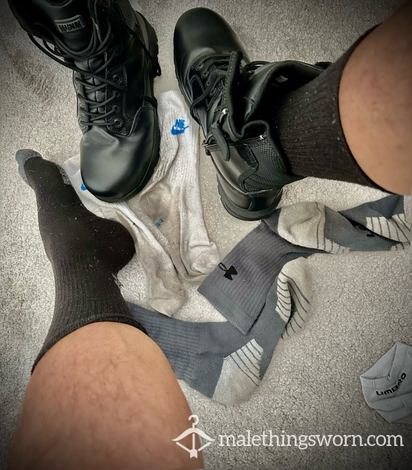 UA UNDER ARMOUR BLACK LONG SOCKS 🧦 SWEATED SKUNKED IN THE LINE OF DUTY 💪🏽👮🏻‍♂️💧💧🧦 🥾 👍🏽🥵 👅 📦 🤪✅