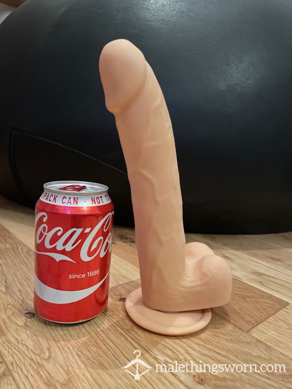 Used 9.8 Inch Dildo Realistic Soft Touch Cock With Suction Cup