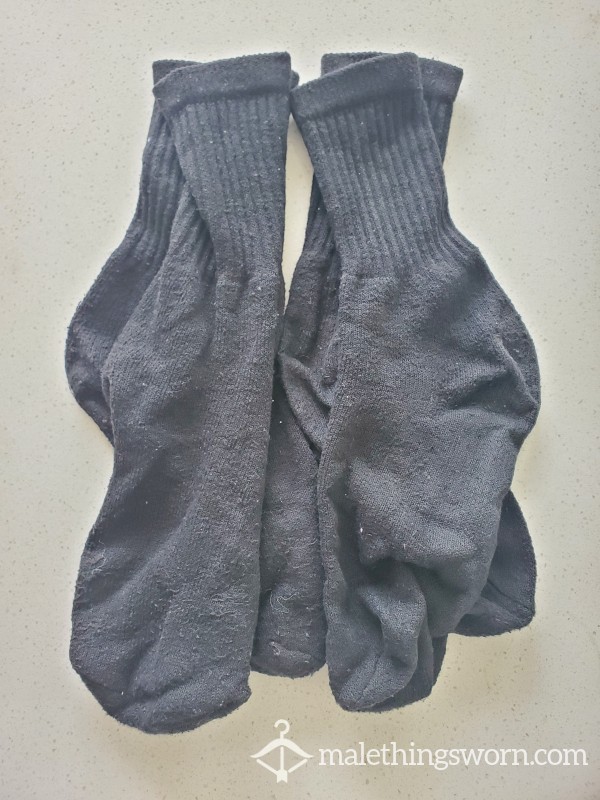 Used Black Crew Socks (2 Pairs)